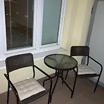 2 Izbovy Byt S Vyhladom Na Bratislavsky Hrad